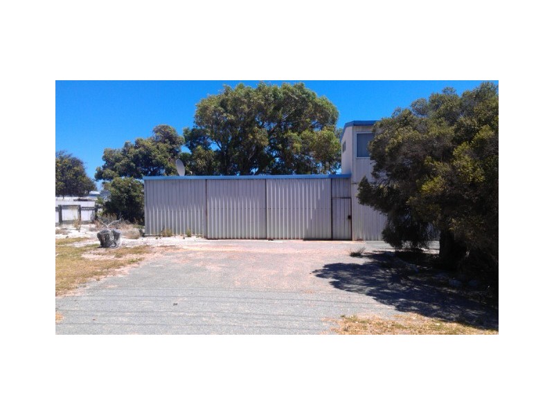 17 McGilp St, Green Head WA 6514