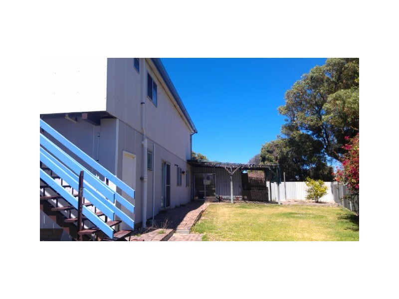 17 McGilp St, Green Head WA 6514