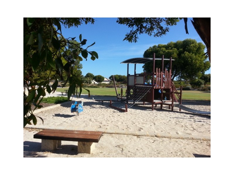 7 (LOT 444) BETTONG AVENUE, Jurien Bay WA 6516