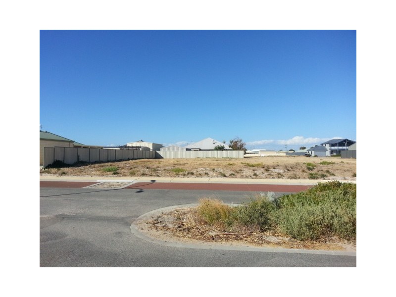 7 (LOT 444) BETTONG AVENUE, Jurien Bay WA 6516