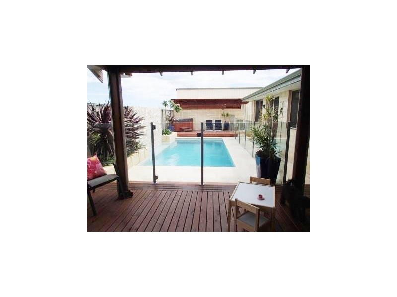 16 BETTONG AVENUE, Jurien Bay WA 6516