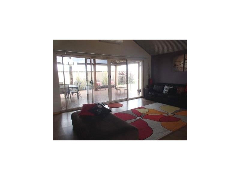 16 BETTONG AVENUE, Jurien Bay WA 6516