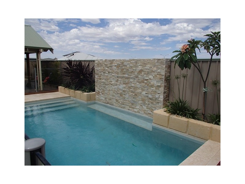 16 BETTONG AVENUE, Jurien Bay WA 6516