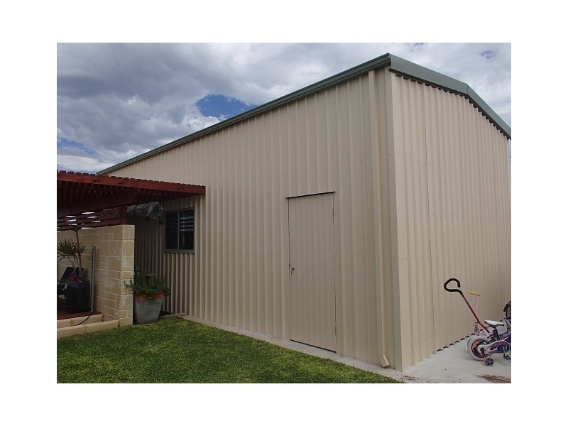 16 BETTONG AVENUE, Jurien Bay WA 6516