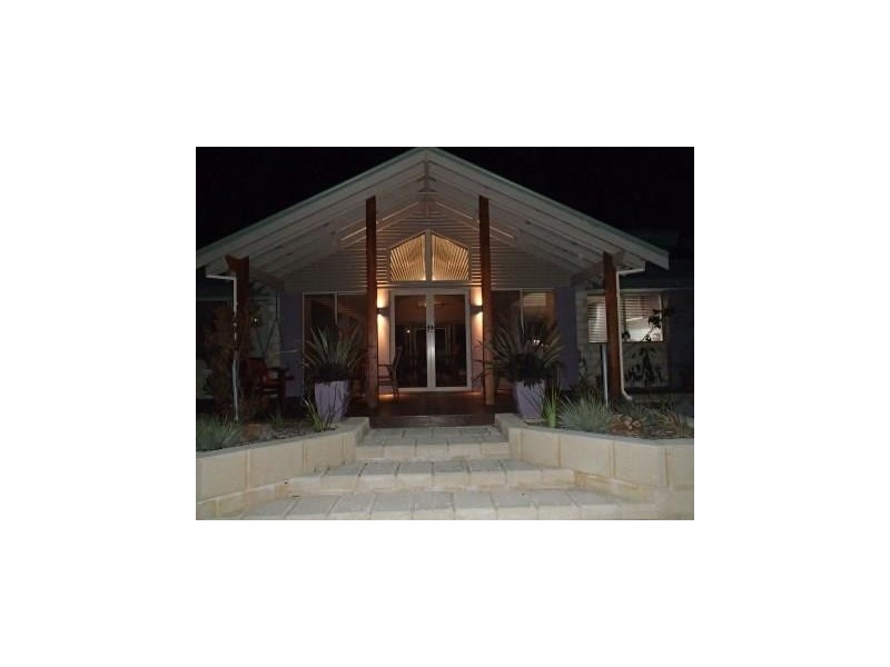 16 BETTONG AVENUE, Jurien Bay WA 6516