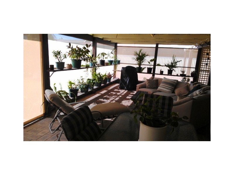 7 Rowlands Rd, Green Head WA 6514