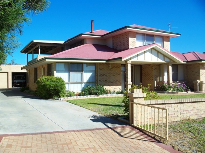 3 BATAVIA WAY, Jurien Bay WA 6516