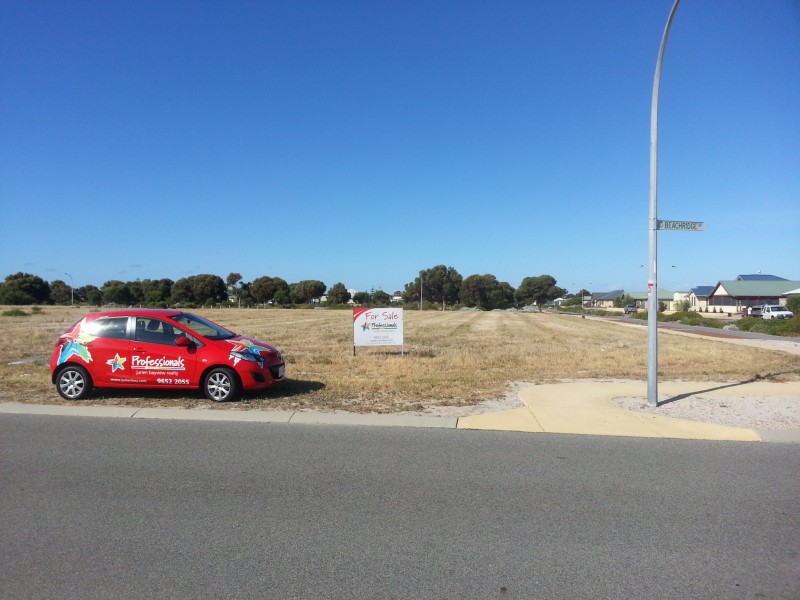 1 CALADENIA WAY, Jurien Bay WA 6516