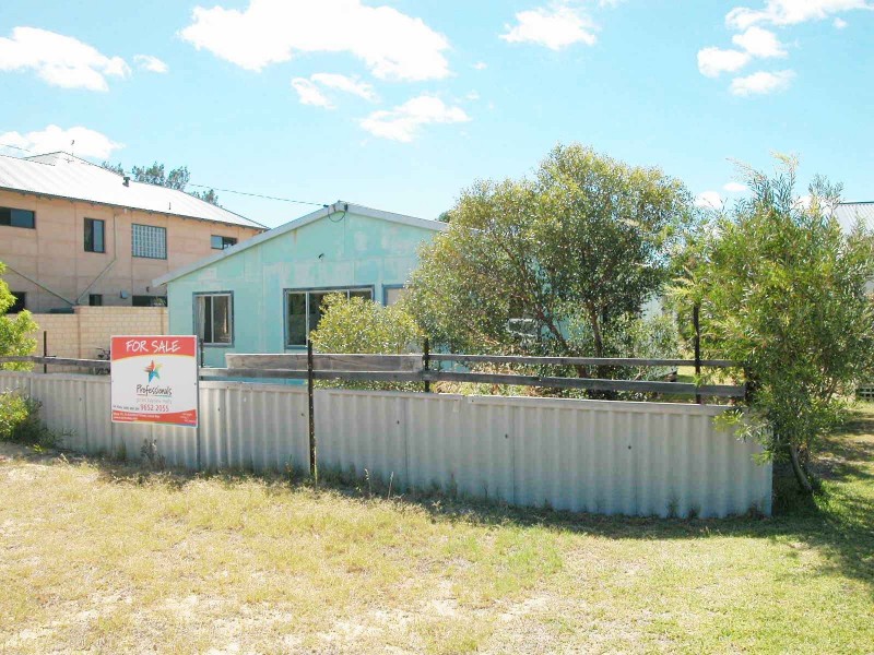 15 GRIGSON STREET, Jurien Bay WA 6516