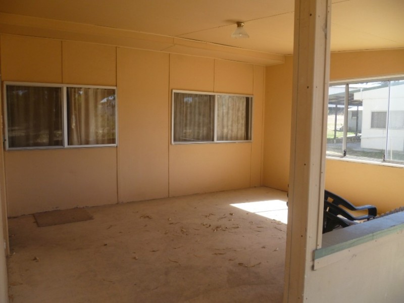 3 Bryant St, Green Head WA 6514