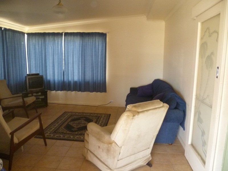 3 Bryant St, Green Head WA 6514