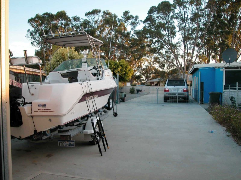 9 SPENCER STREET, Leeman WA 6514