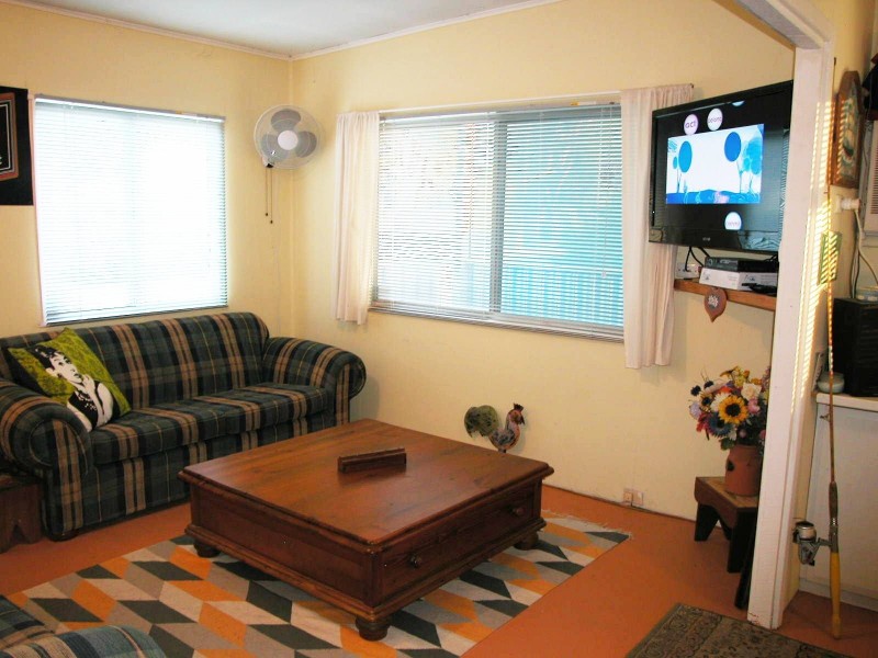 9 SPENCER STREET, Leeman WA 6514