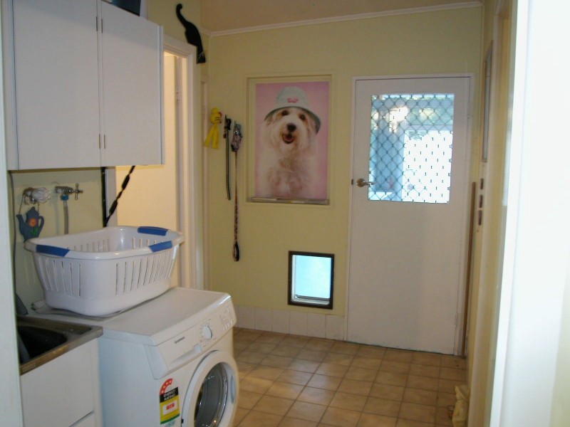 9 SPENCER STREET, Leeman WA 6514