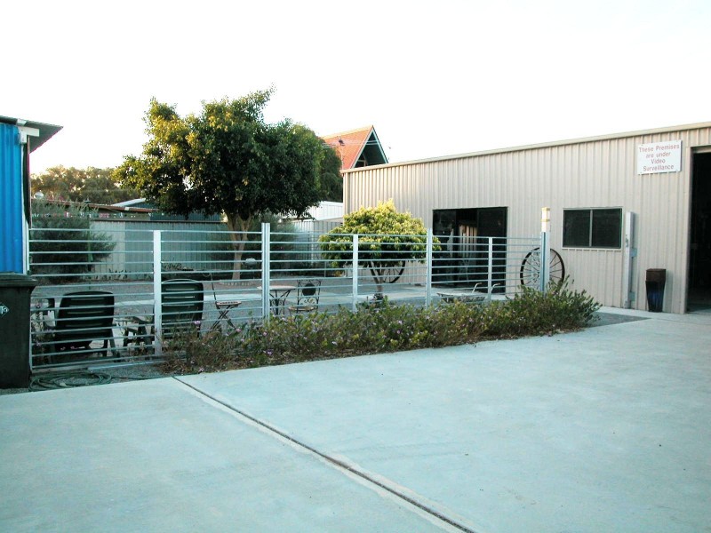 9 SPENCER STREET, Leeman WA 6514