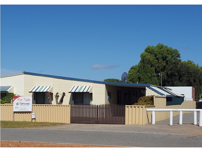 10 Green Head Rd, Green Head WA 6514