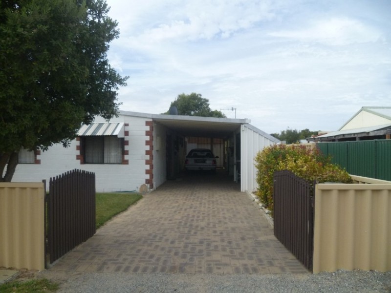 10 Green Head Rd, Green Head WA 6514