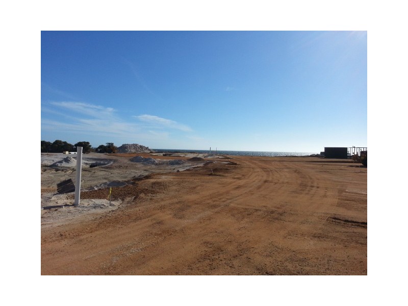 14 ILLYARRIE STREET, Leeman WA 6514