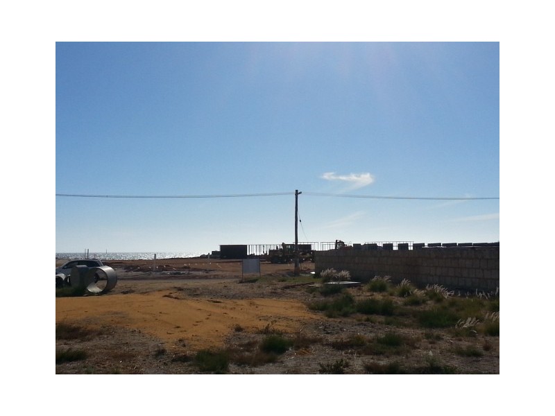 14 ILLYARRIE STREET, Leeman WA 6514