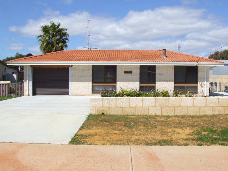 12 BONHAM STREET, Leeman WA 6514