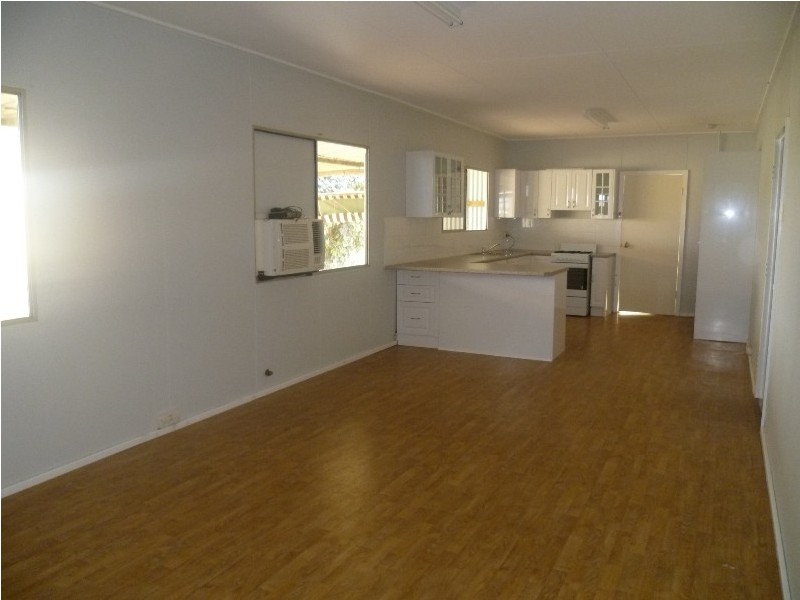 28 Battersby Rd, Green Head WA 6514