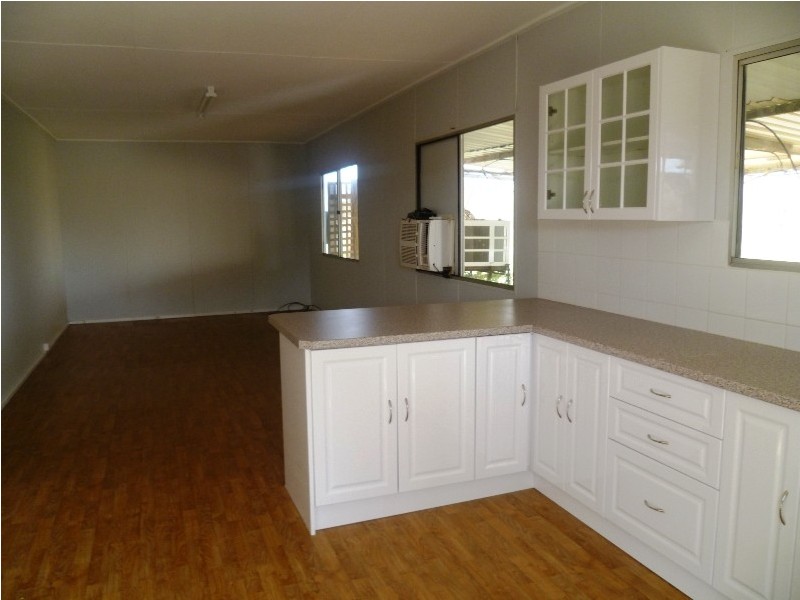 28 Battersby Rd, Green Head WA 6514