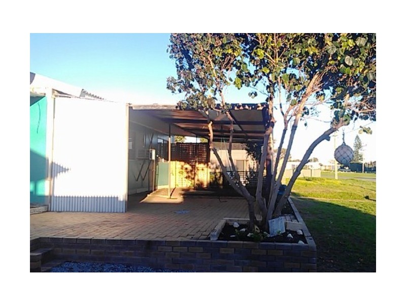 28 Battersby Rd, Green Head WA 6514