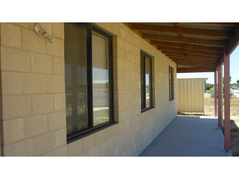 16 DRYANDRA BOULEVARD, Jurien Bay WA 6516