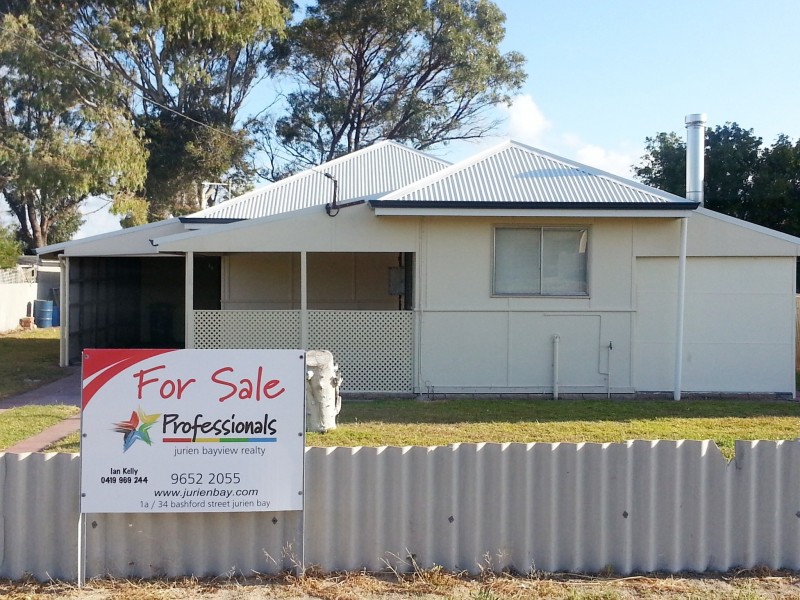 11 LINDSAY STREET, Jurien Bay WA 6516