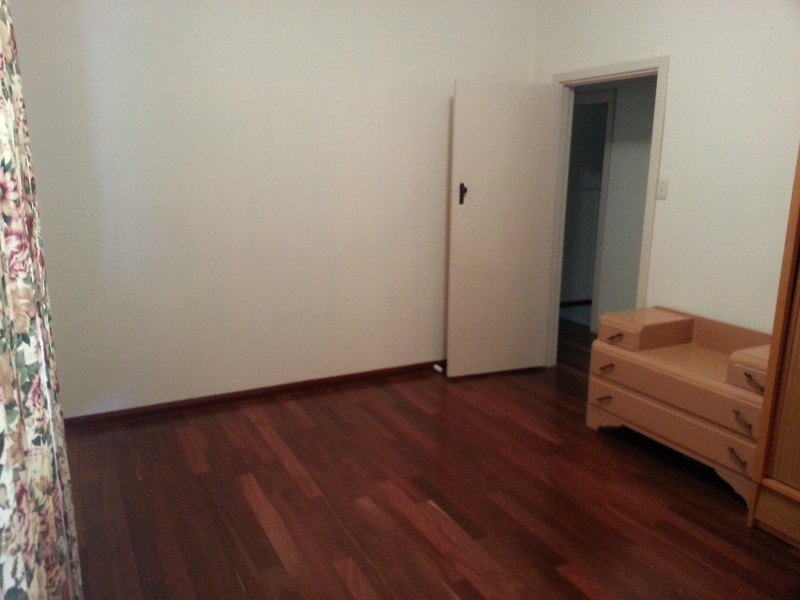 11 LINDSAY STREET, Jurien Bay WA 6516