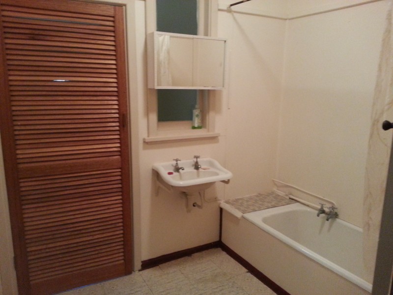 11 LINDSAY STREET, Jurien Bay WA 6516