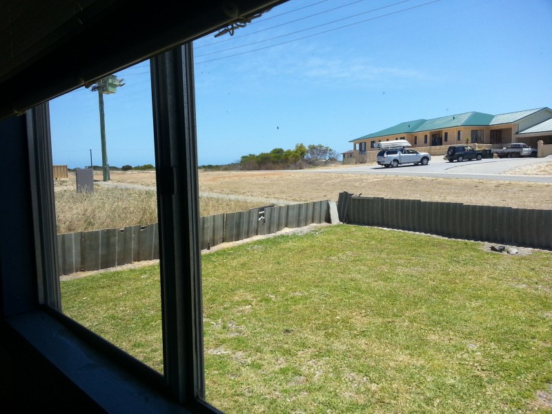 11 LINDSAY STREET, Jurien Bay WA 6516