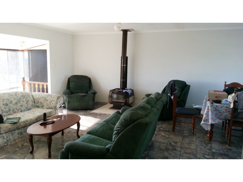 2 HEATON STREET, Jurien Bay WA 6516