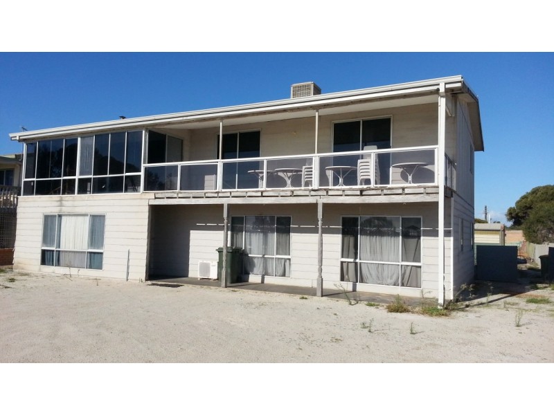 2 HEATON STREET, Jurien Bay WA 6516