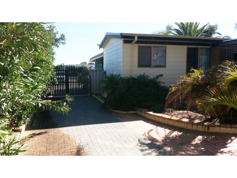 39 LESUEUR DRIVE, Jurien Bay WA 6516