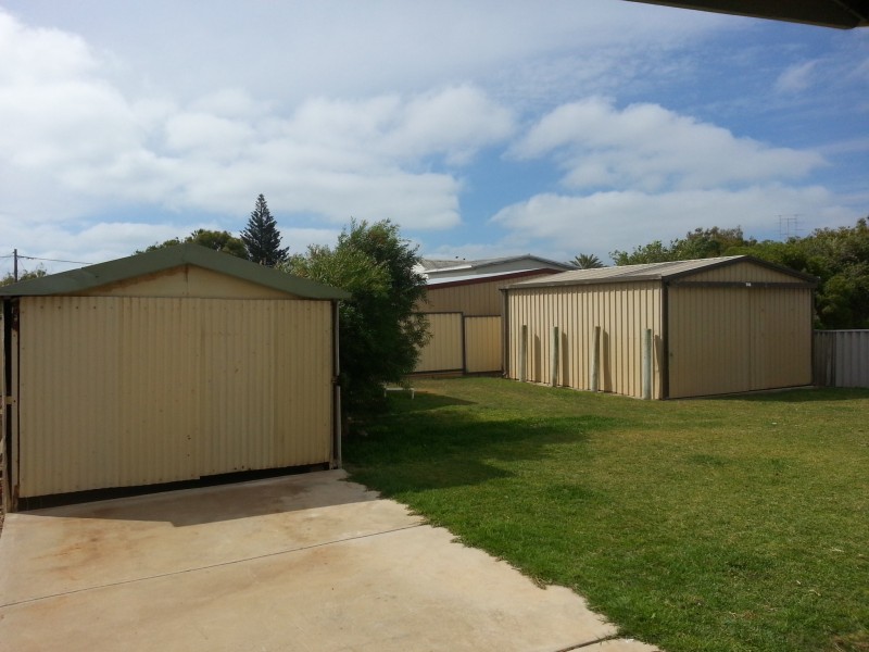 26 LESUEUR DRIVE, Jurien Bay WA 6516