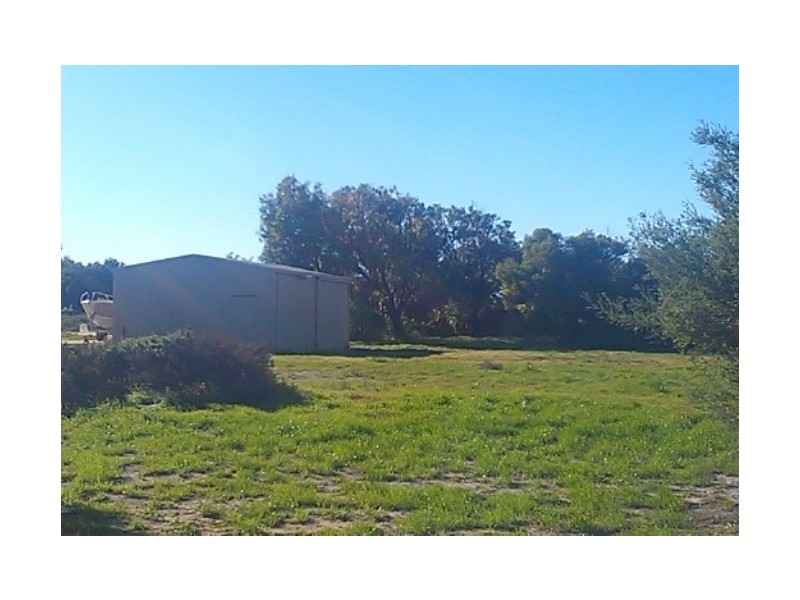 3 McDonald Place, Green Head WA 6514