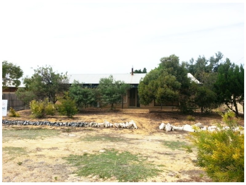 50 NAIRN STREET, Leeman WA 6514