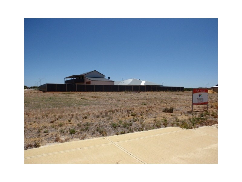 27 (Lot 748) MIDDLETON BOULEVARD, Jurien Bay WA 6516