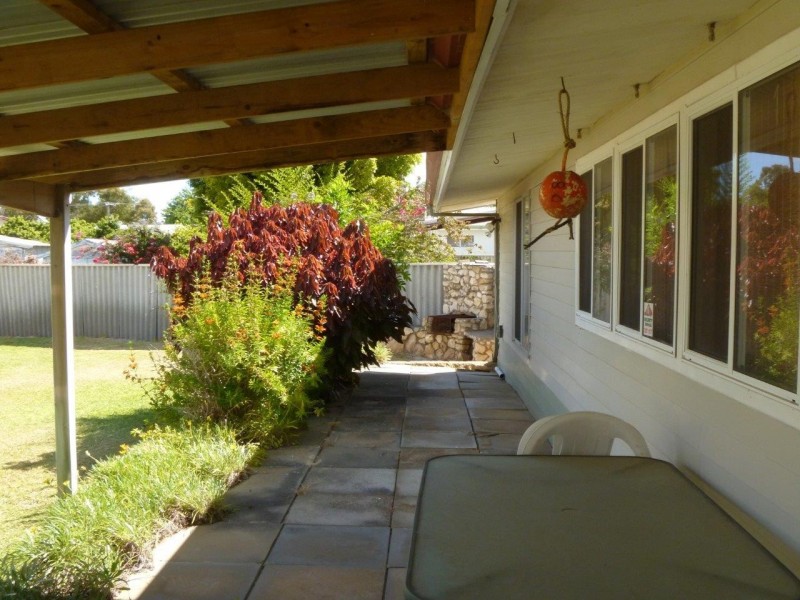 9 HAMERSLEY STREET, Jurien Bay WA 6516