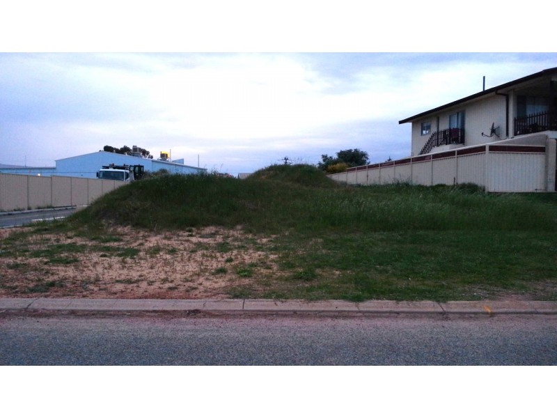 15 (L1) PADBURY STREET, Jurien Bay WA 6516