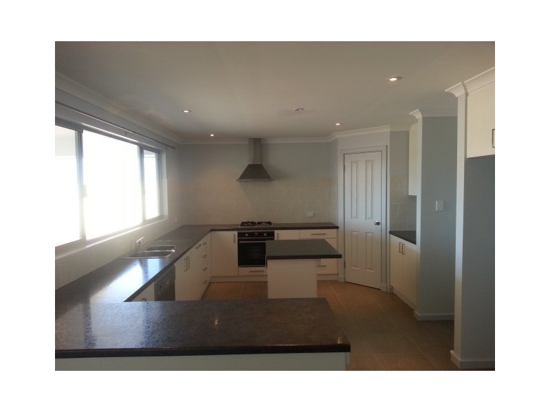 33 HAMELIN AVENUE, Jurien Bay WA 6516