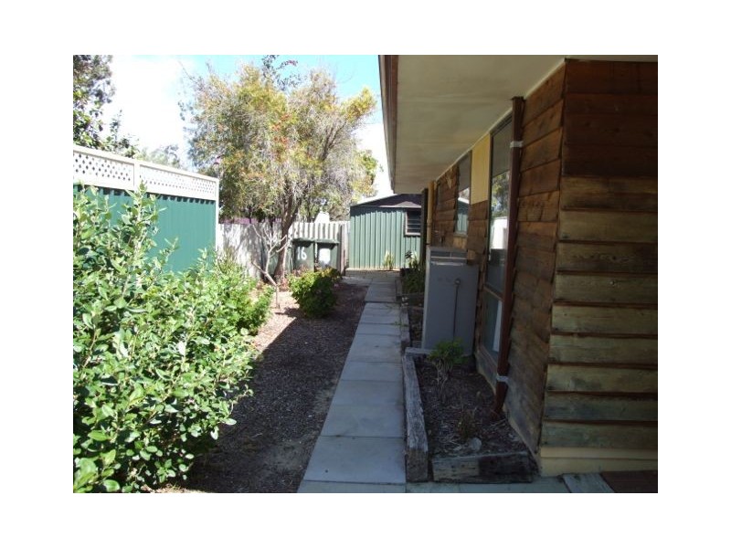 16 THOMAS STREET, Leeman WA 6514