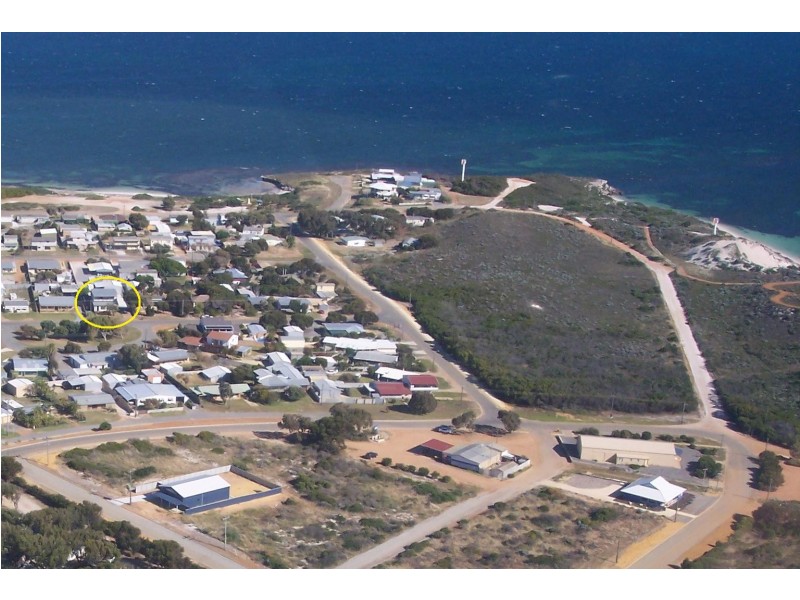10 Battersby Rd, Green Head WA 6514