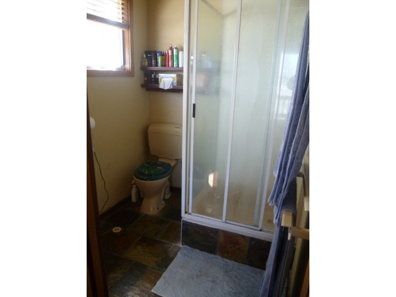 10 Battersby Rd, Green Head WA 6514