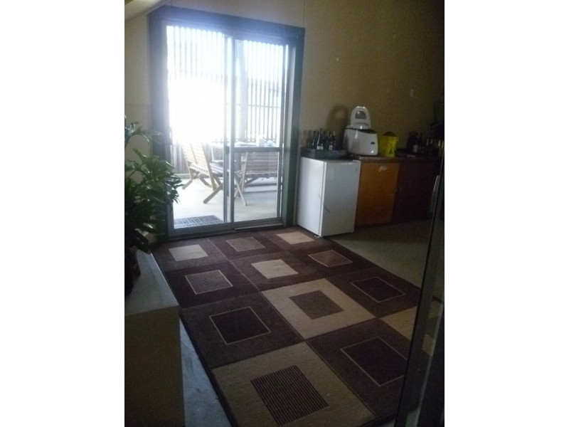 10 Battersby Rd, Green Head WA 6514