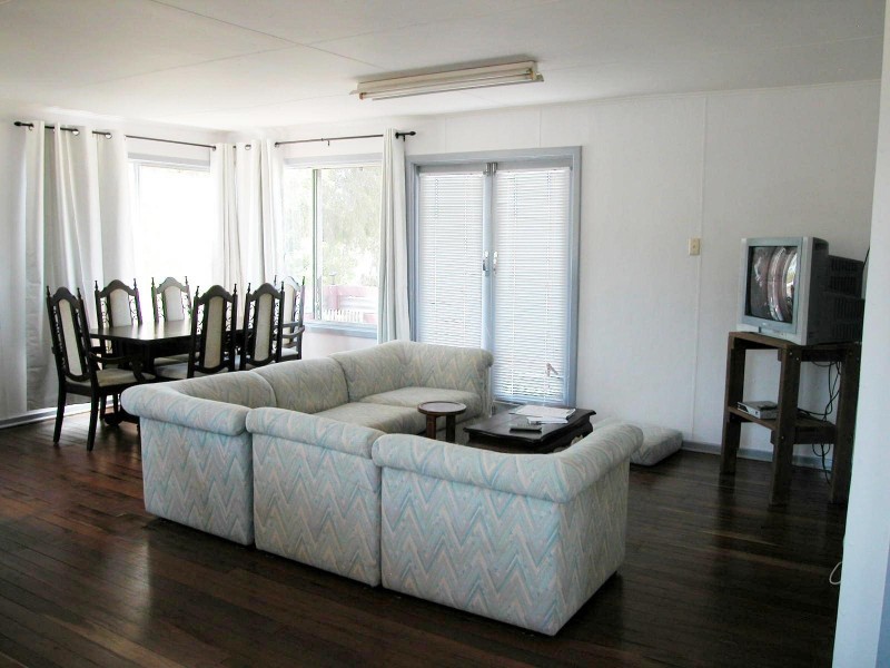 12 CAMERON STREET, Jurien Bay WA 6516