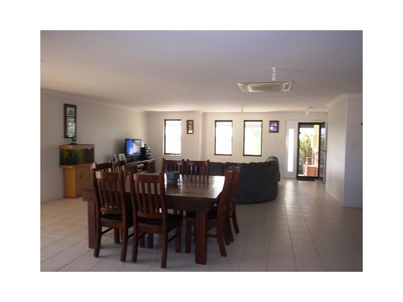 8 PEACEFUL BAY PARADE, Jurien Bay WA 6516
