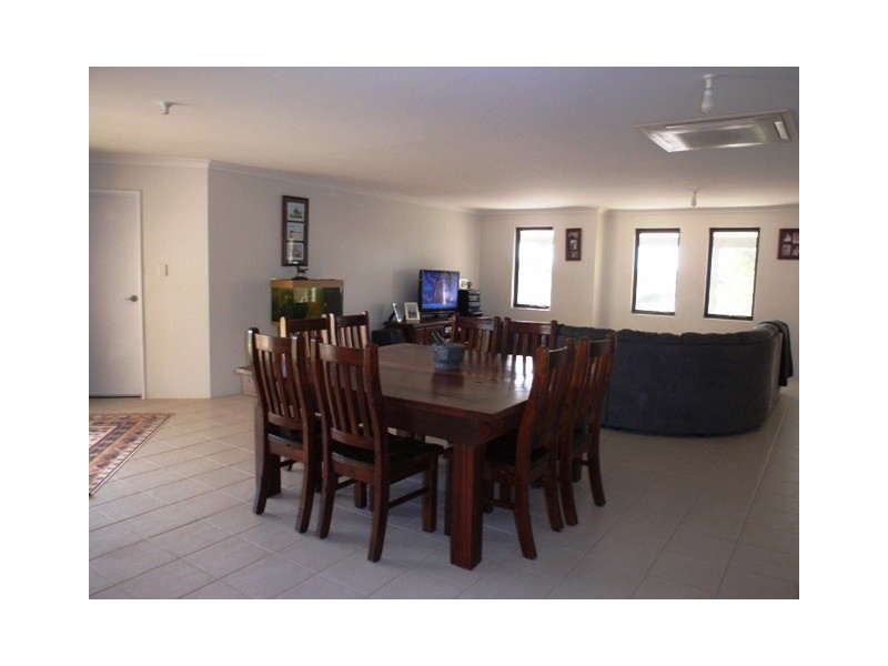 8 PEACEFUL BAY PARADE, Jurien Bay WA 6516