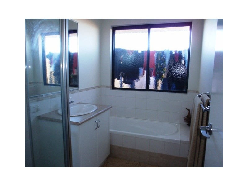 8 PEACEFUL BAY PARADE, Jurien Bay WA 6516